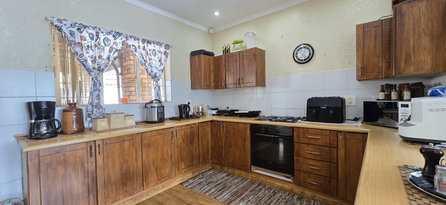 3 Bedroom Property for Sale in Geelhoutpark North West